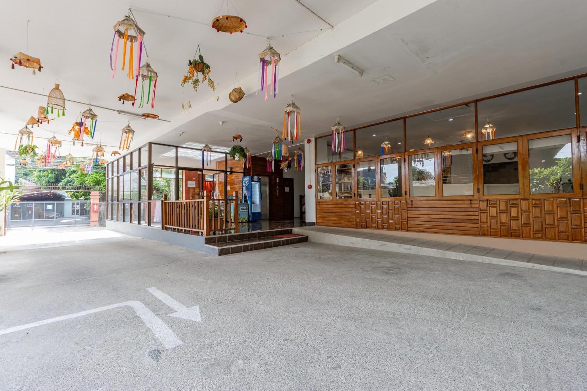 Budget Stars Hotel צ'יאנג מאי מראה חיצוני תמונה