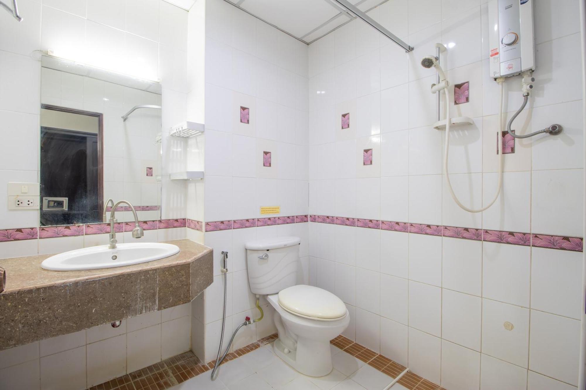 Budget Stars Hotel צ'יאנג מאי מראה חיצוני תמונה